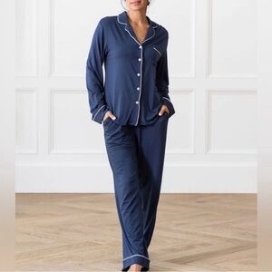 Classic Women's Navy Pajama Set with Contrast Piping